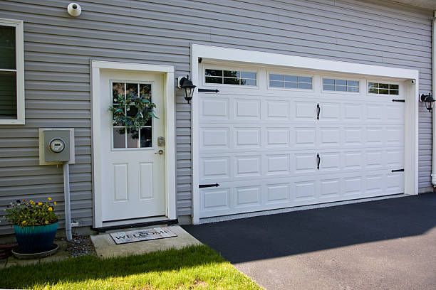 24/7 Emergency Garage Door Panel Replacement experts in Clinton, PA
